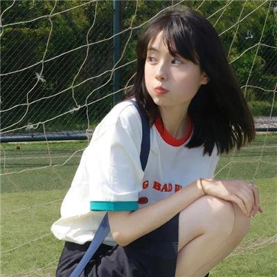 葛洛莉亚·贝尔